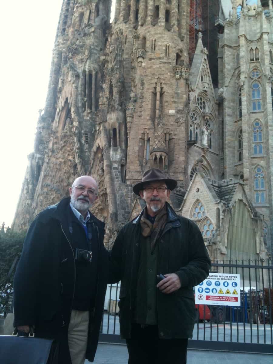 Enrique Solana, con Etsuro Sotoo, escultor de la Sagrada Familia