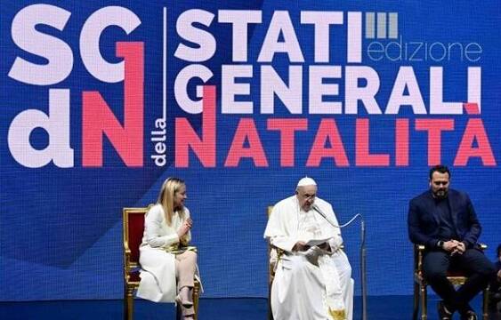 El Papa y Giorgia Meloni en los III Estados Generales de la Natalidad en Italia en 2023