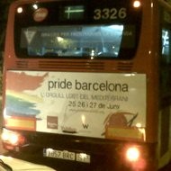 Barcelona veta la publicidad en los autobuses a los cristianos pero la autoriza a los gays