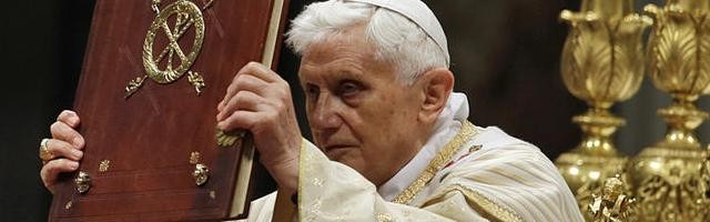 El Papa en la Misa de Nochebuena anuncia la Buena Noticia