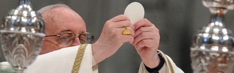 El Papa pide construir sobre Jesús, roca firme