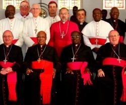 Algunos de los obispos católicos de Sudáfrica, donde los católicos son el 7 por ciento de la población