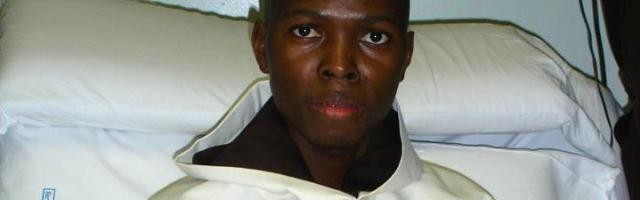 Jean Thierry Ebogo murió con 23 años, cumplido su sueño de ser carmelita... y da fruto después de dejar esta vida