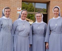 En el mundo hay 1.200 hermanas de la Sagrada Familia repartidas en 14 países