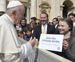 El Papa Francisco y Greta Thunberg.