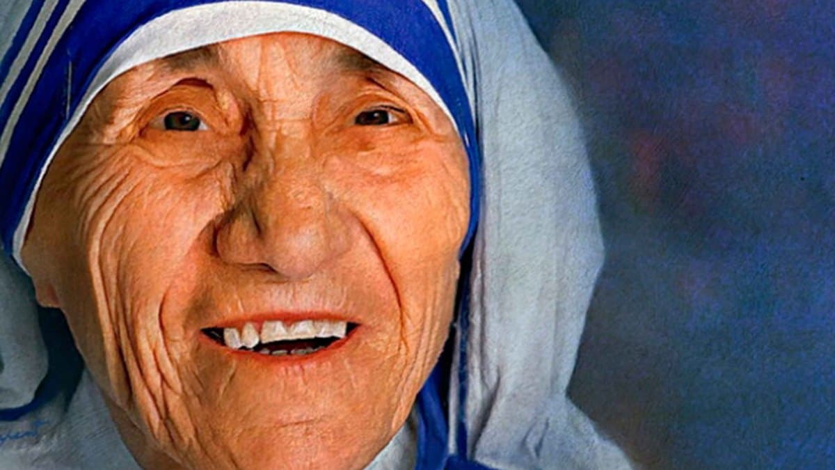 Madre Teresa de Calcuta, Santa Teresa de Calcuta