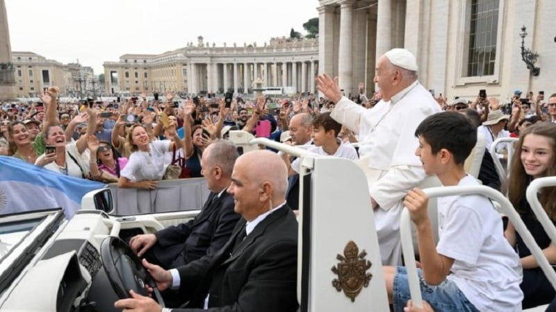 El Papa anima a orar con los Salmos: «Fue la oración de Jesús, de María, de los Apóstoles», recuerda