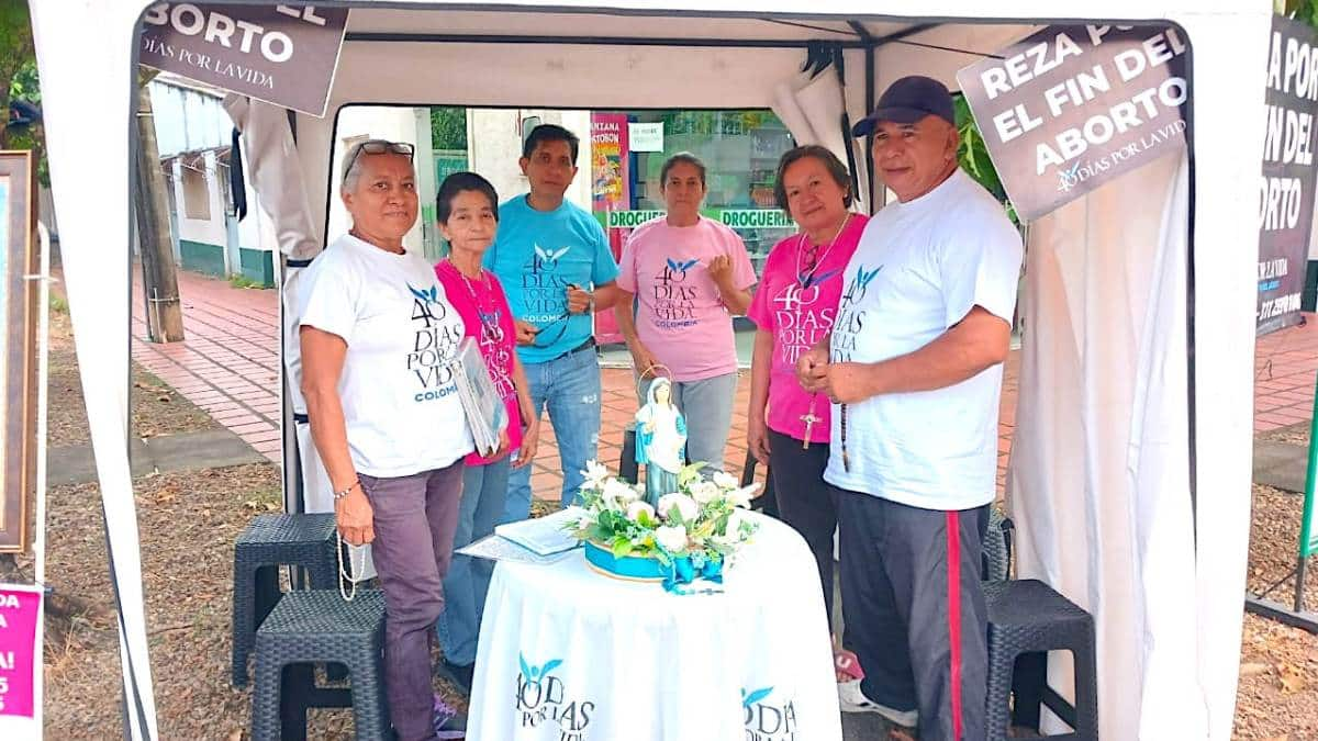 Voluntarios de 40 Días por la Vida en Colombia.