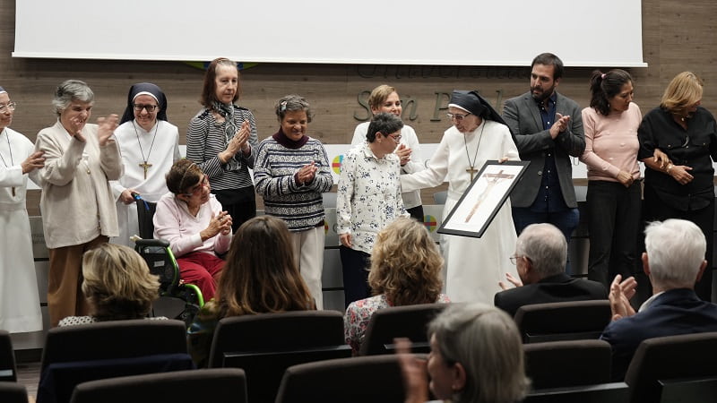 Las Hermanas Servidoras de Jesús y la comunidad del Cottolengo en los Premios ReligionEnLibertad de 2024