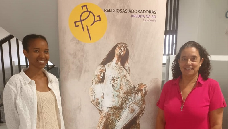 Milagros García, de las religiosas adoratrices, en el proyecto Kredita Na Bo