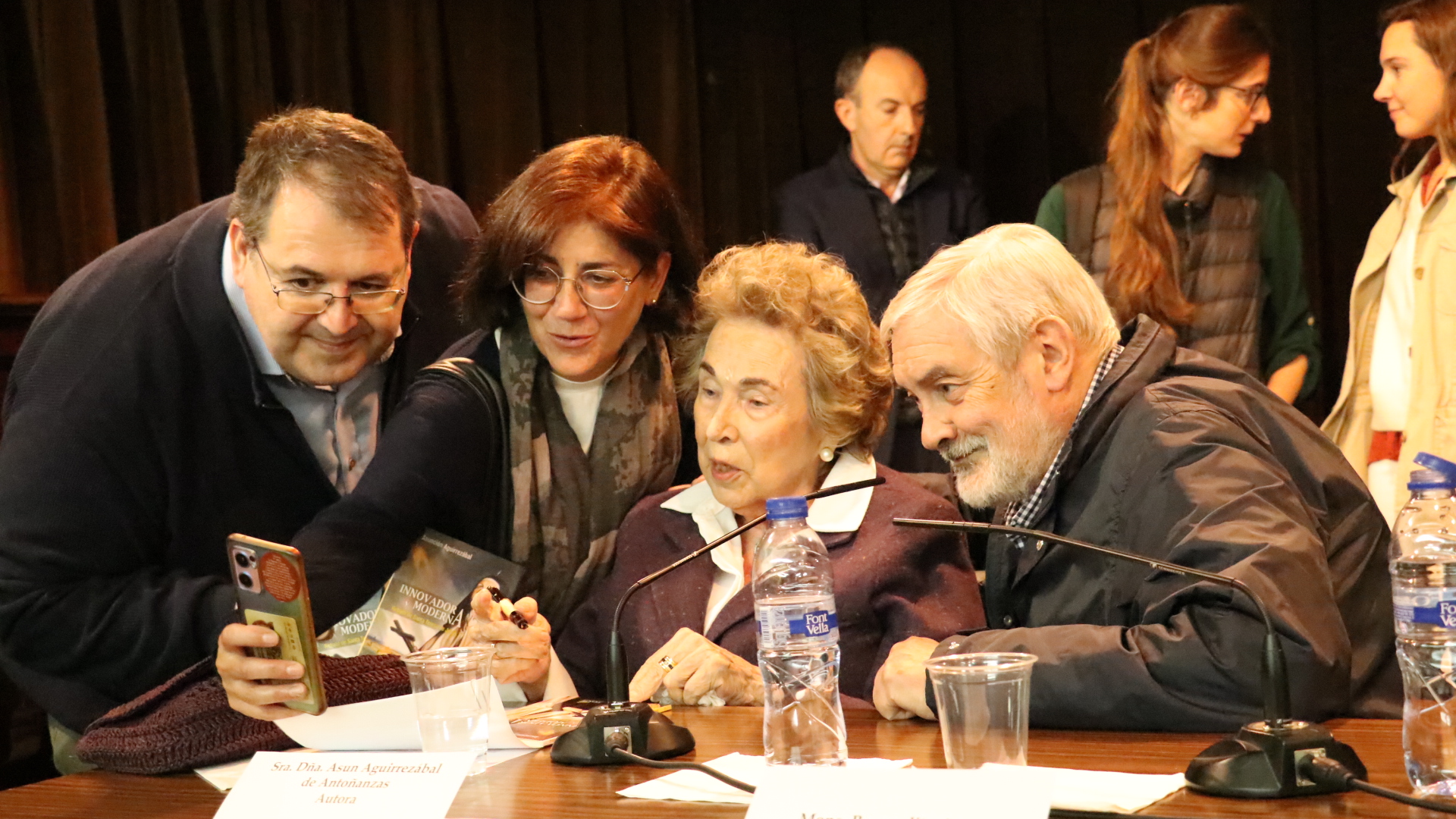 Presentación del libro de Asunción Aguirrezabal de Antoñanzas.