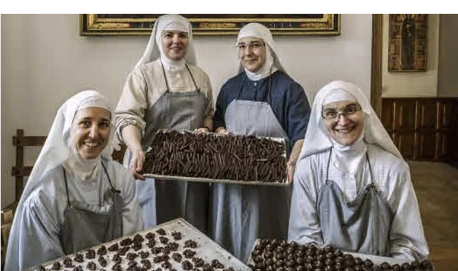 Las monjas de Belorado antes del cisma anunciando sus chocolates