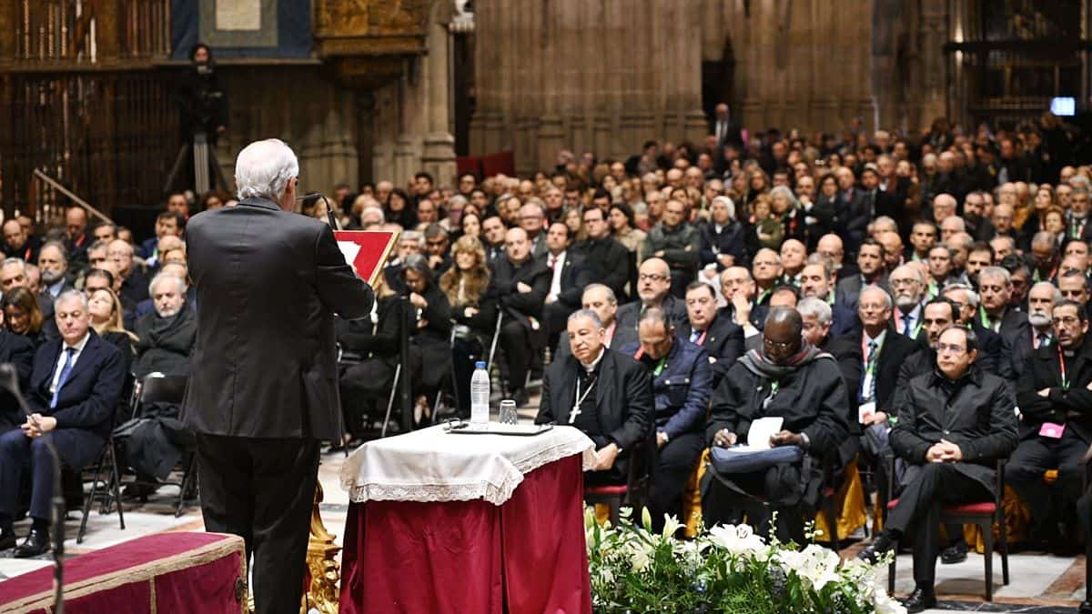 La catedral de Sevilla acogió este II Congreso, celebrado un cuarto de siglo después del primero, que tuvo lugar en 1999.