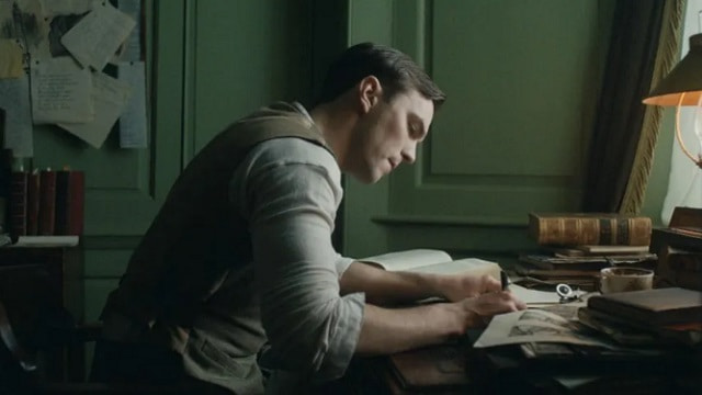 Nicholas Hoult interpreta a un joven JRR Tolkien en la película biográfica de Dome Karukoski 