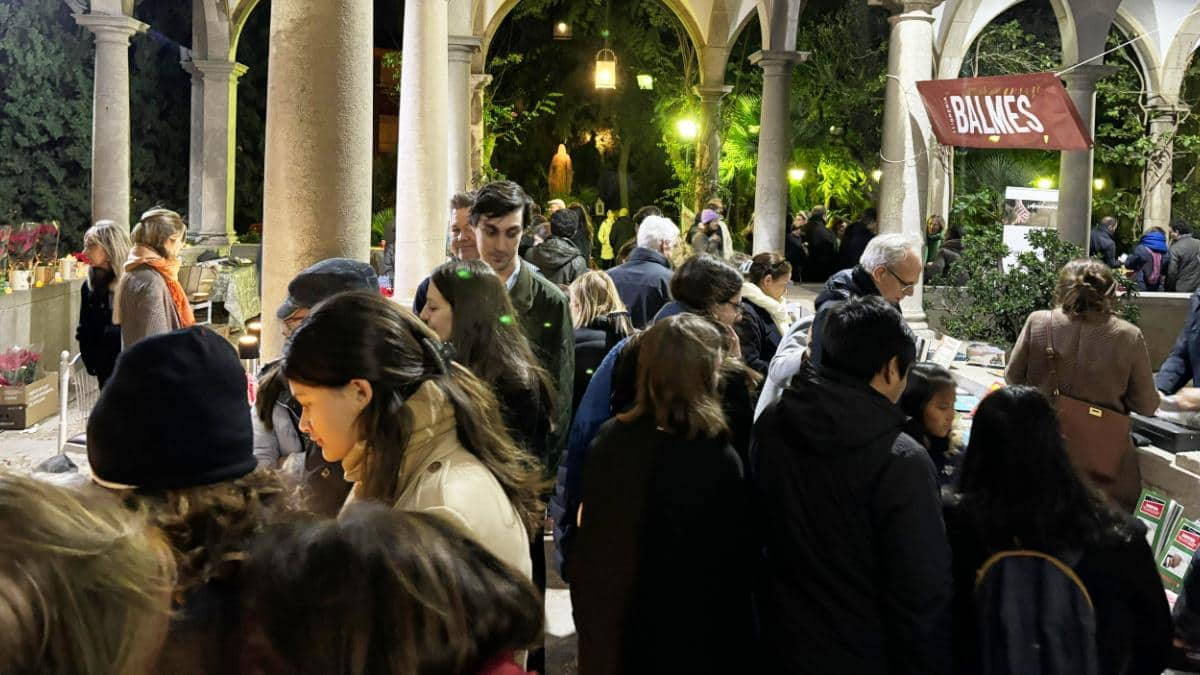 Mercadillo de Navidad en Barcelona. 