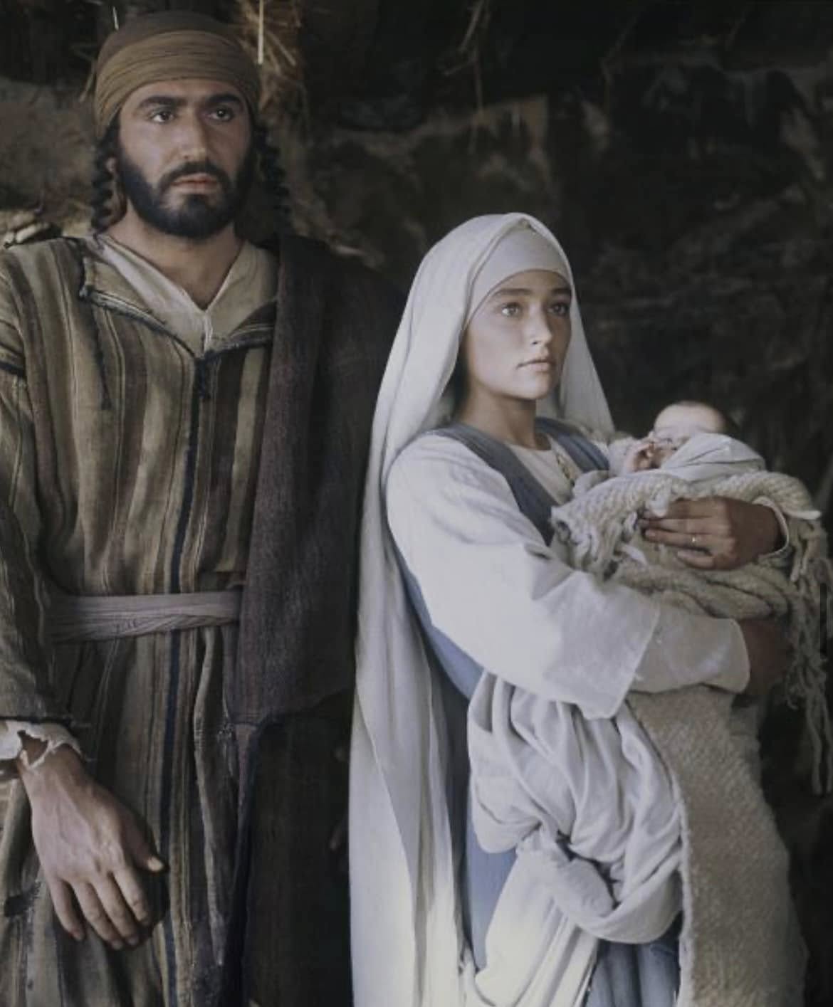 Olivia Hussey como María con el Niño Jesús en la película de Zeffirelli