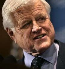 Ted Kennedy fue enterrado envuelto en polémica por su forma de vivir el catolicismo