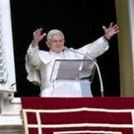 Benedicto XVI en San Pedro