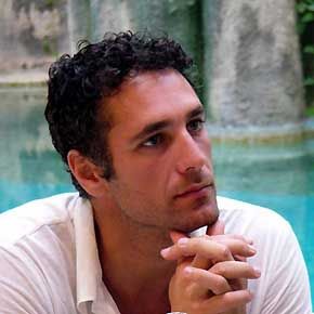 El actor y «sex symbol» Raoul Bova se llevó grandes aclamaciones en la Capilla Sixtina