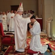 El nuevo obispo de Tui - Vigo se impone el reto del fomento vocacional a su llegada