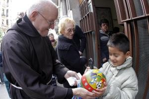 El fraile de 84 años y 1.500 belenes