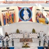 Interior de la nueva iglesia