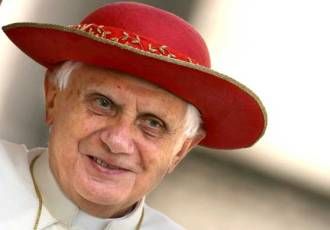 Benedicto XVI se convierte en el sexto Papa más anciano de la historia