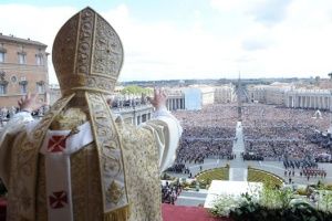 La bendición Urbi et Orbi de Benedicto XVI en el Domingo de Pascua