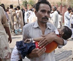 Al menos 70 muertos en un atentado suicida contra una iglesia en Pakistán