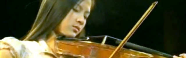 La niña sordomuda que aprendió a tocar el violín