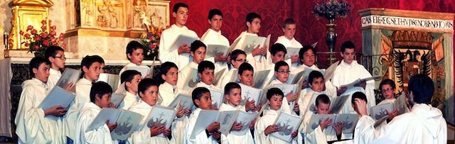 Los escolanes del Valle de los Caídos, durante un concierto en Tordesillas (Valladolid).