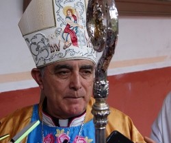 El obispo Salvador Rangel Mendoza ha iniciado contactos con jefes criminales para intentar frenar la violencia