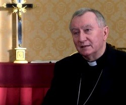 El cardenal Parolin explica las grandes líneas de 2018 - jóvenes, familias, Curia