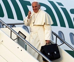 El Papa Francisco realiza su vigésimo segundo viaje internacional