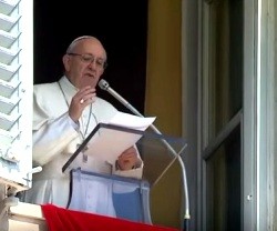 El Papa Francisco dirigió el Regina Coeli en el Lunes de Pascua