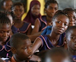 De 2.000 a 150.000 niñas escolarizadas en Mahagi-Nioka: así encabeza la Iglesia el cambio social
