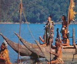 Una escena de la película Rapa Nui, con la barca.