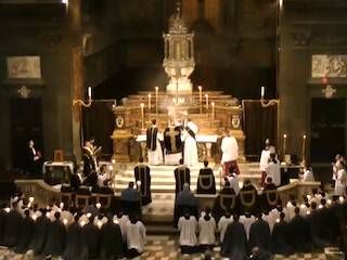 La Semana Santa del cardenal Burke