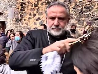 Lágrimas armenias: adiós a un monasterio