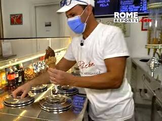 Roma: el heladero argentino del Papa