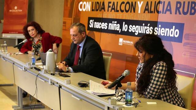 Lidia Falcón, Luis Losada, Alicia Rubio.