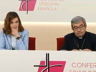 ¿A cuántos ayuda la Iglesia en España?