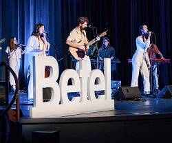 Betel es el gran encuentro anual católico para jóvenes de Barcelona, con música, oración y ponentes