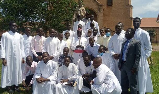 Seminario de Katigondo en Kampala - la colecta de Vocaciones Nativas apoya los seminarios en misiones