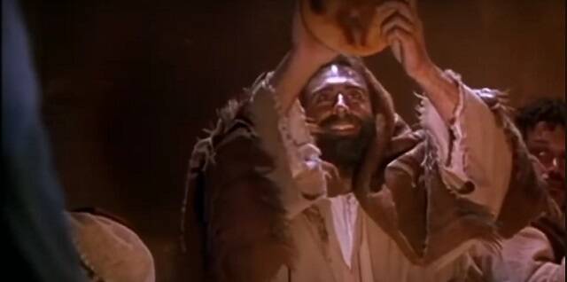 Bruce Marchiano interpreta a Jesús en la Última Cena en su película de 1993
