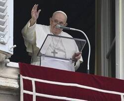 El Papa en el Ángelus