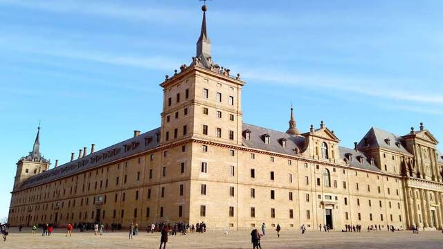 El monasterio de El Escorial es considerado 'la octava maravilla' del mundo. Lo fue también desde el punto de vista científico. Foto: captura canal Qué ver en el Mundo (Youtube).