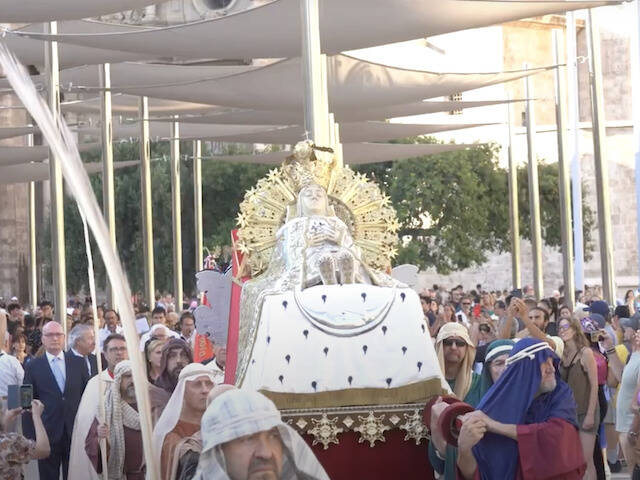 Valencia y su Virgen «dormida»