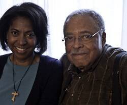 James Earl Jones en 2013 con la actriz Genna Gardwel en el rodaje de Gimme Shelter, película con mensaje provida