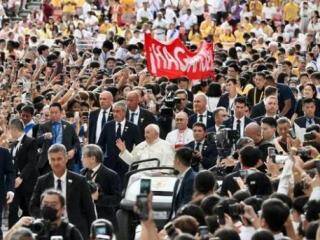 El viaje más largo del Papa, en 5 minutos